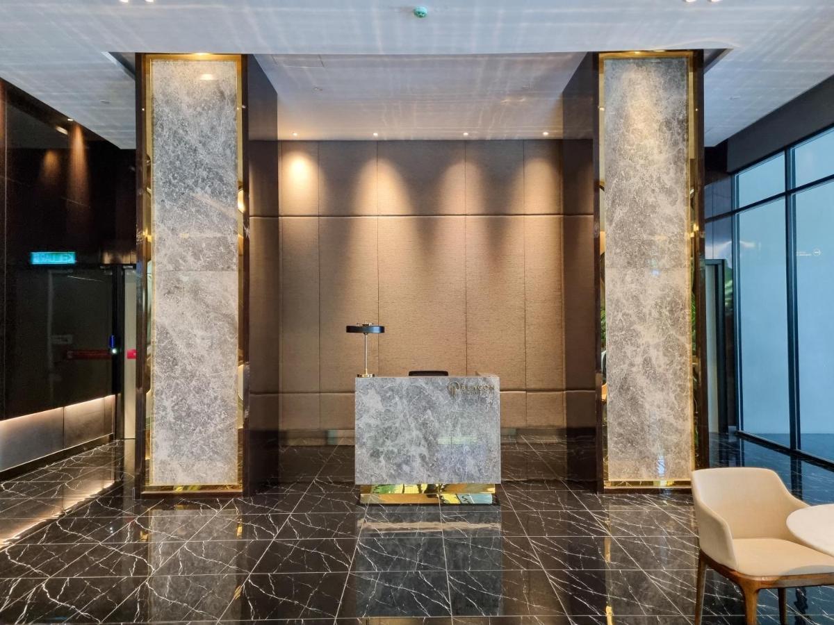 Lavish Beacon Executive Suites By Bin Dao Wu Homestay Penang George Town Exterior foto